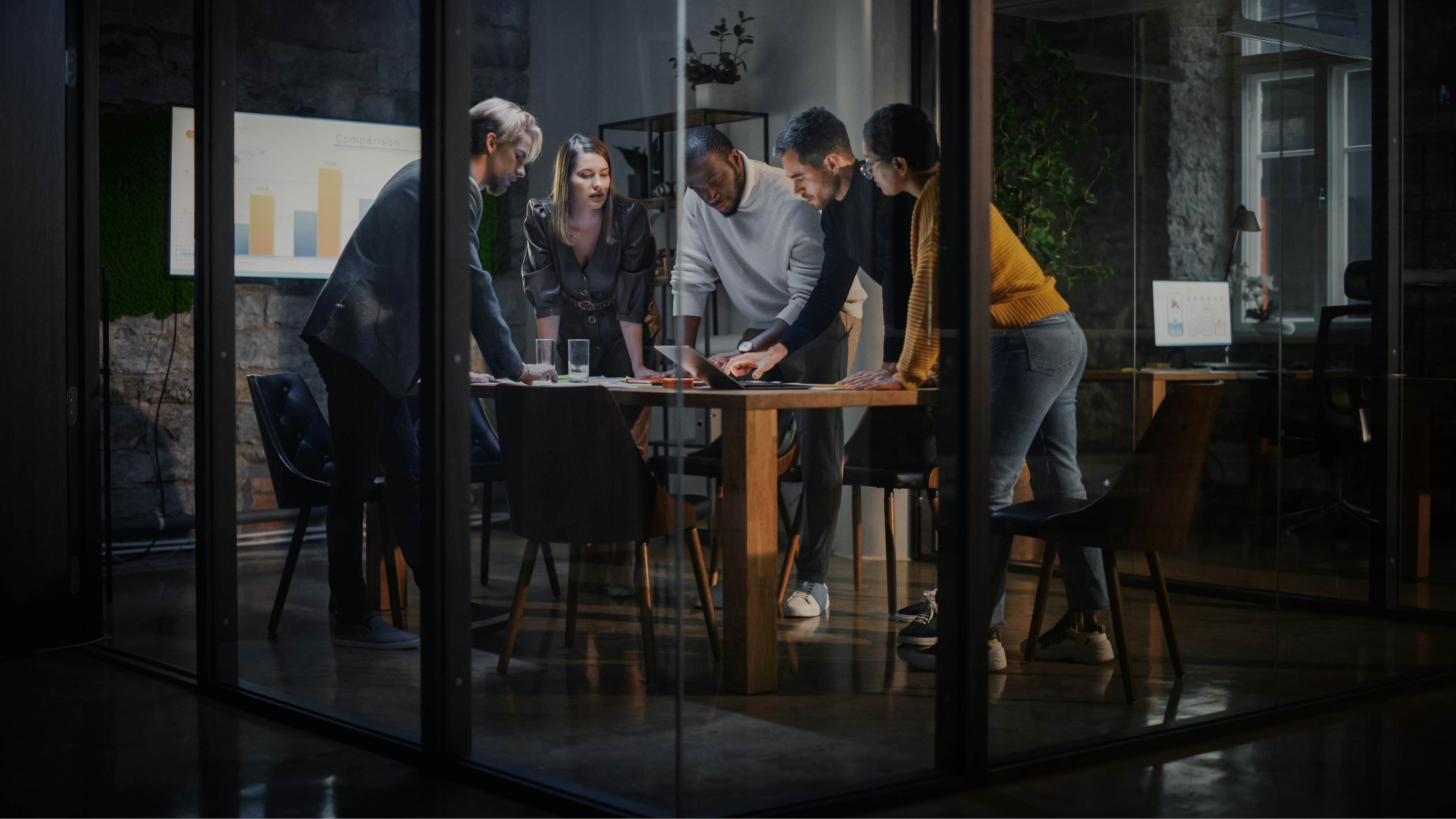 team of employee's working together